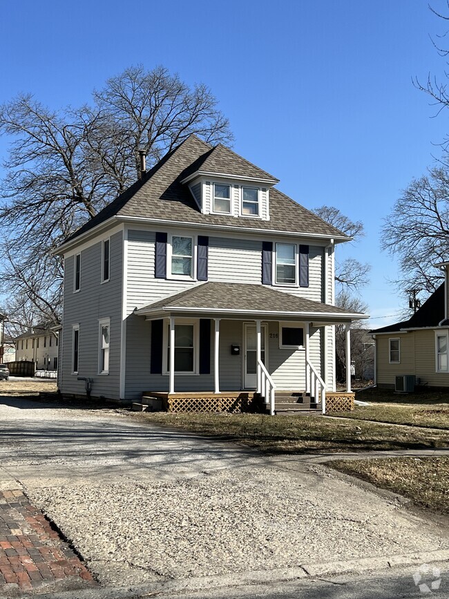 Building Photo - 216 Washington Ave Rental