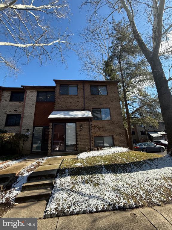 Photo - 7250 LASTING Way