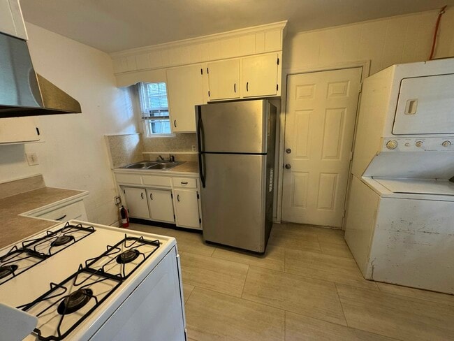 Photo - 1128 E 53rd St