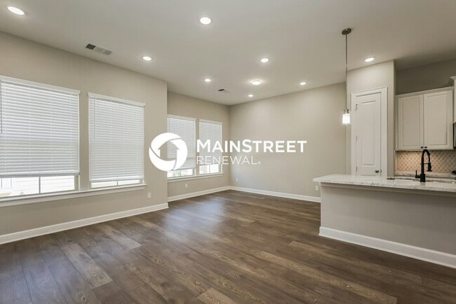 3 Bedroom Pet-Friendly Home in Houston, TX with Main Street Renewal