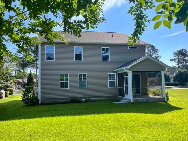 Photo - 575 Chatham Ct NW
