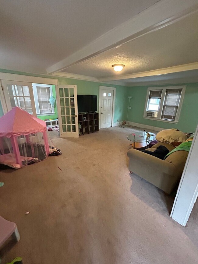 Photo - 3525 Hennepin Ave S Unit Upper