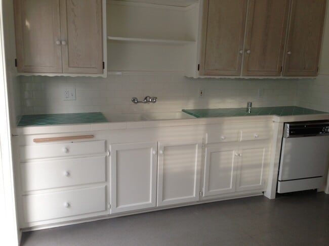 Photo - 2325 10th St.