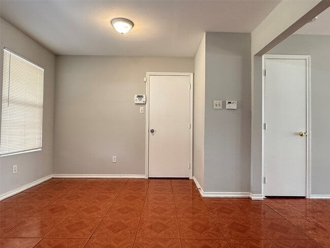 Photo - 2403 Chalet Rd