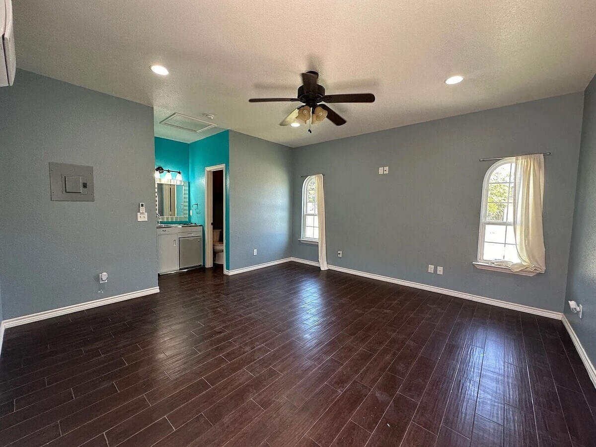 Photo - 1216 E Parker Ave