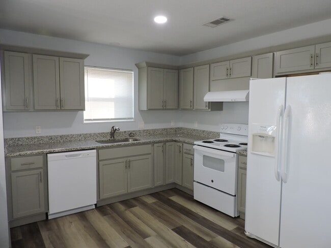 Photo - Lots of updates!