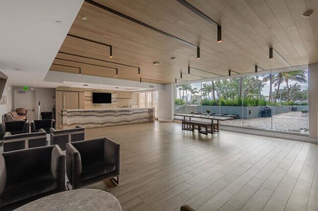 Photo - 2960 NE 207th St Unit 2960 NE 207th St # 1107