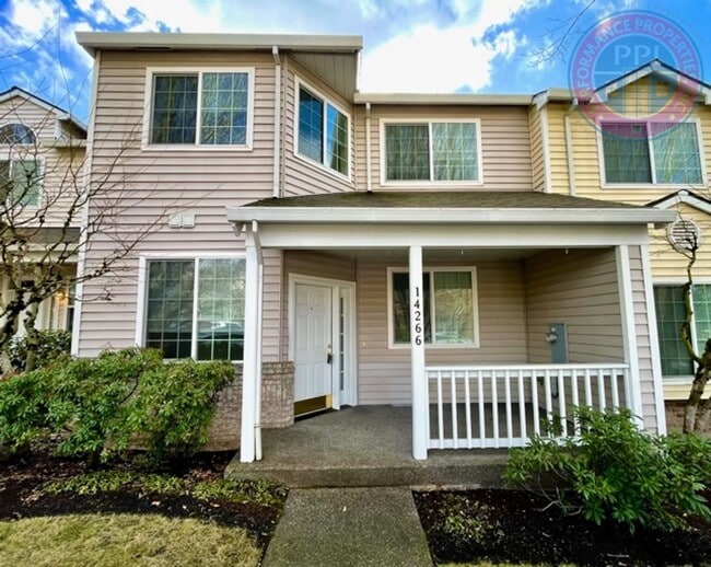 Photo - Beautiful Village Townhome!! Double Garage- Great Sunnyside Location!! Pet Friendly Princeton Vil...