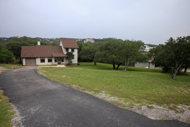 Photo - 708 Cowal Dr S