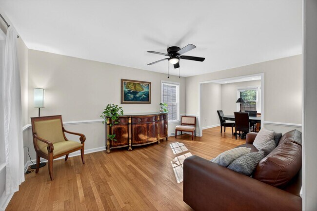 Photo - 8081 Kittery Ave