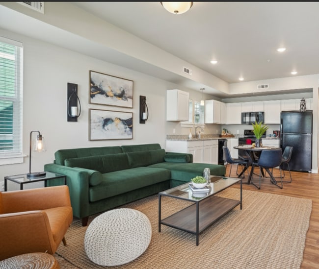 Photo - Clover On Cascade