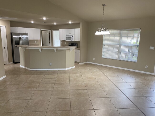 Photo - 638 NE Juanita Pl