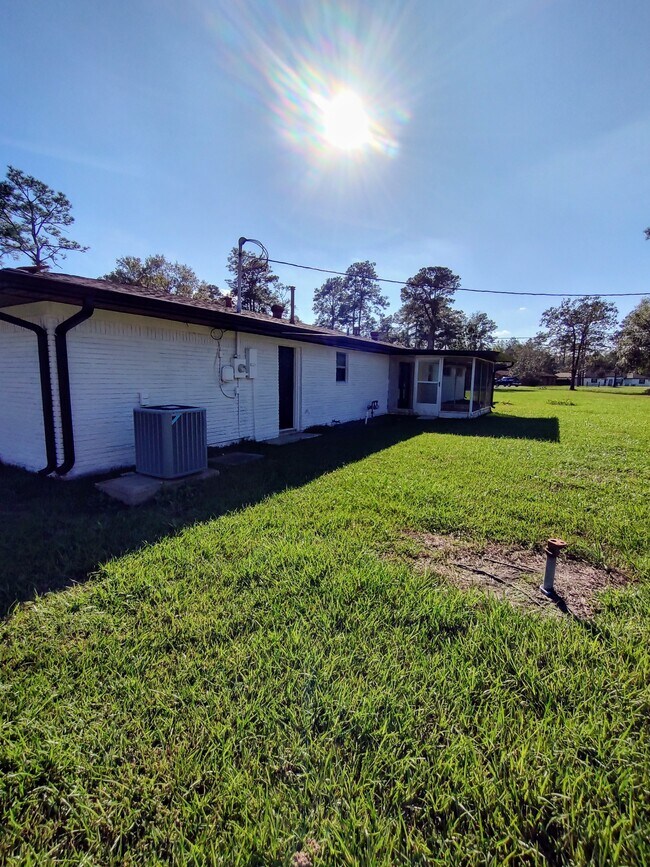 Photo - 105 Rolling Hills Dr