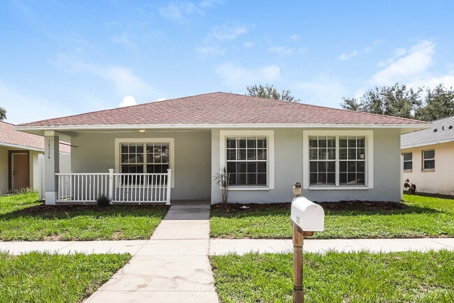 Building Photo - 10326 Summerview Cir