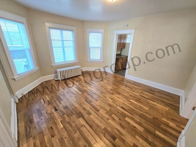 Photo - 821 48th St Unit Lower