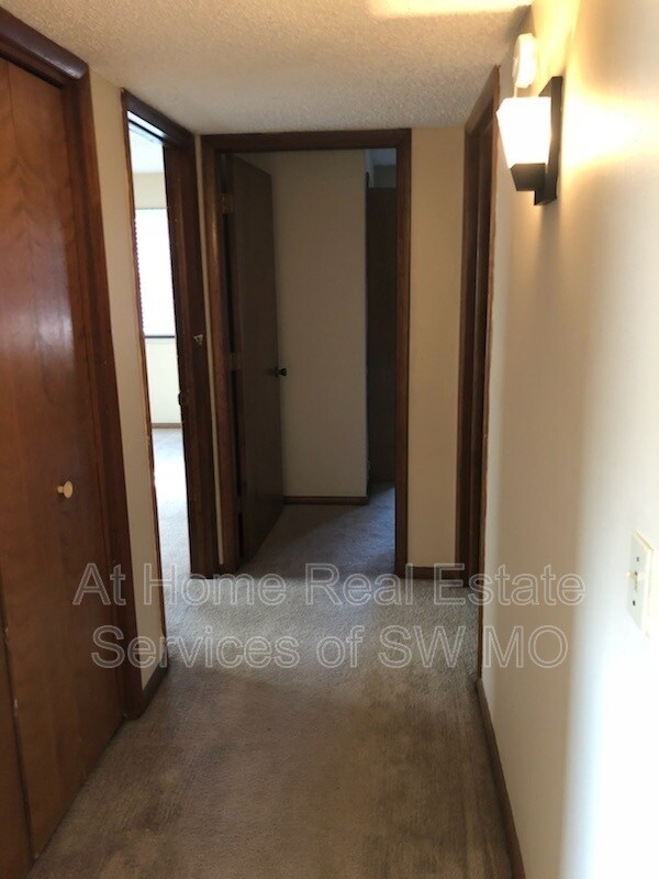 Photo - 2862 S Rogers Ave Unidad Apt #10