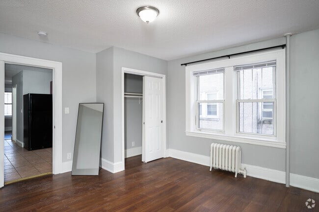 1BR, 1BA - 605SF