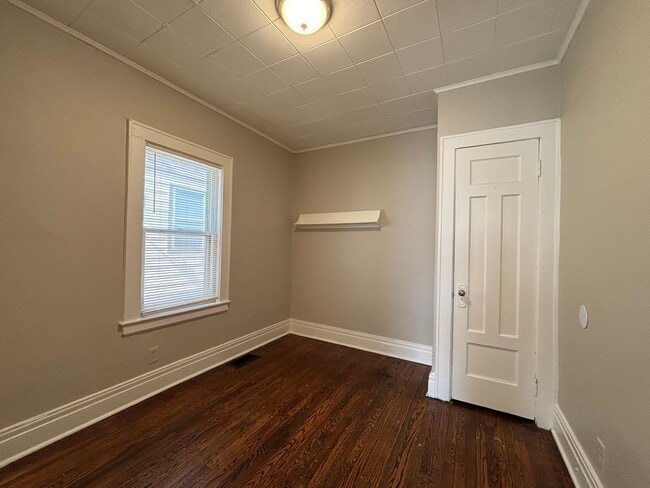 Building Photo - Tickle Realty, LLC Unit A