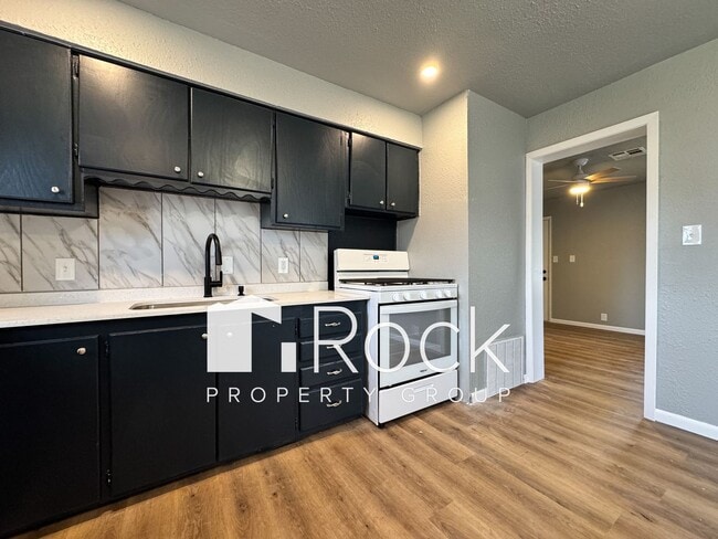 Photo - Updated 2 Bedroom Home in Midwest City's Original Mile!