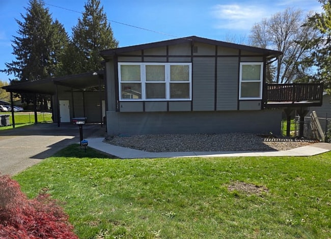 Building Photo - 1335 Bradley St Unit B