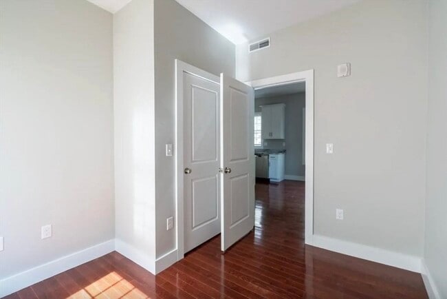 Photo - 33 Covington St Unit 3