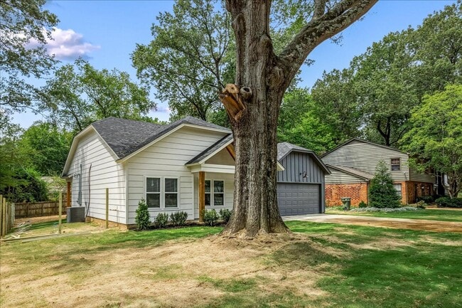 Photo - Stunning New Construction House in East Memphis!