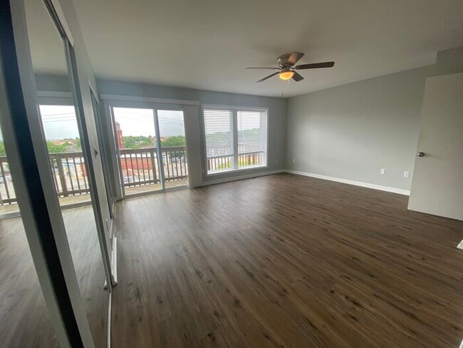 Photo - 2031 Franklin St