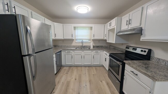 Photo - 2BR/1.5BA Renovated Townhome