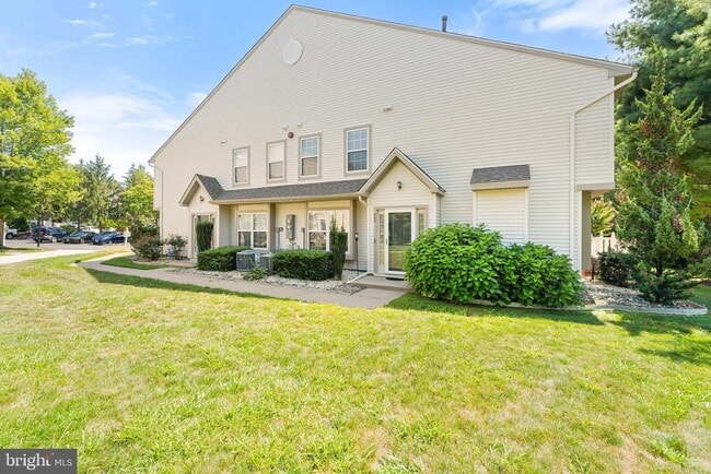 Building Photo - 803 Tanglewood Dr Rental
