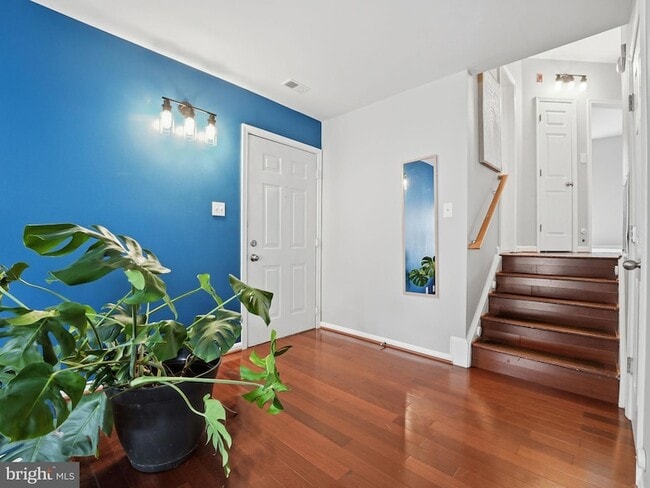 Photo - 4667 Longstreet Ln Unit 205