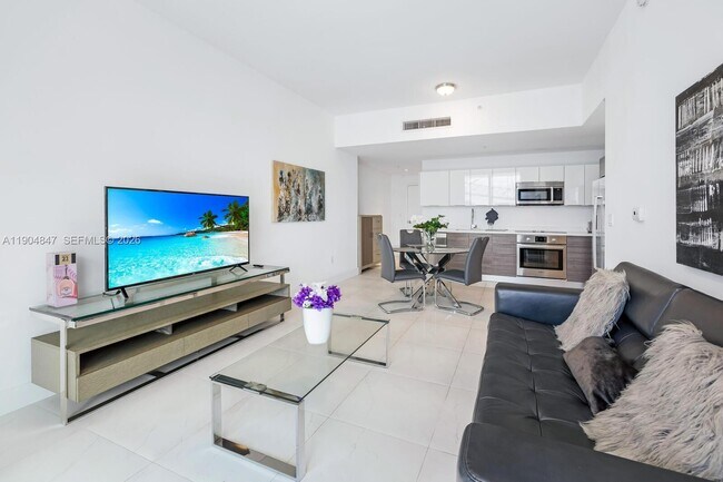 Photo - 1010 SW 2nd Ave Unit 2010