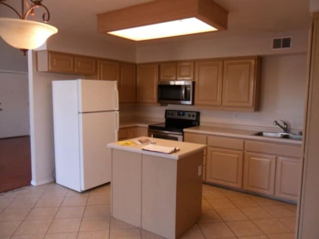 Photo - Nice townhome