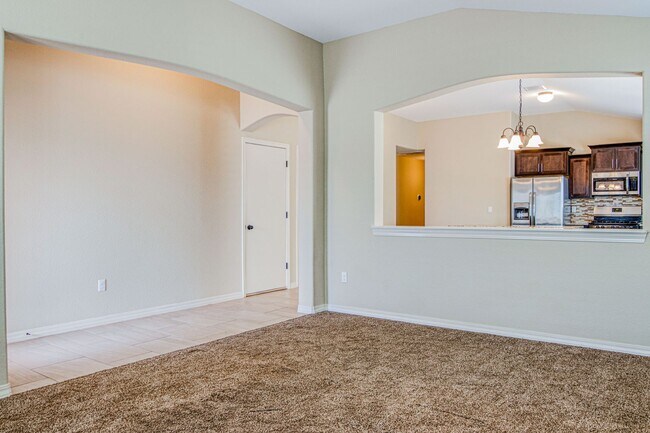 Photo - Beautiful East side House Located in Venta...