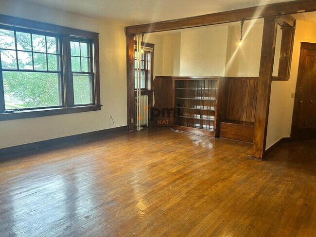 Photo - 710 Perry St Unit Apt 4