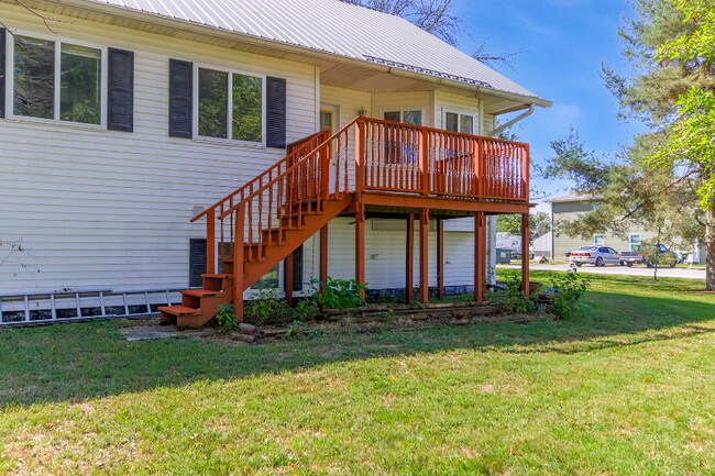 Photo - 707 E Brick St