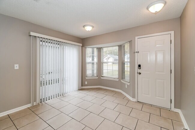 Photo - 9956 Somerset Grove Ln