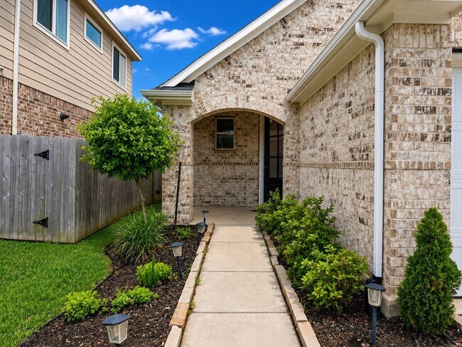 Photo - 31231 Balsam Hawk Ln