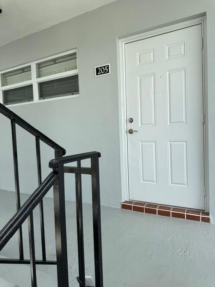 Photo - 29 Colonial Club Dr Unidad 205