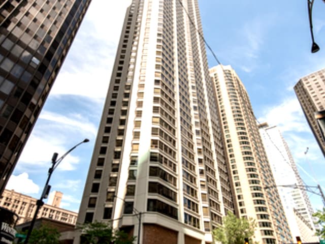 Building Photo - 400 E Ohio St Unit 2302 Rental
