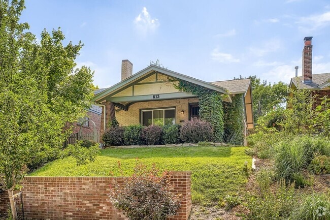 Building Photo - Beautiful Home in Cherry Creek- Great Loca...
