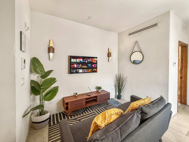 Photo - 313 South St Unit ID1055805P