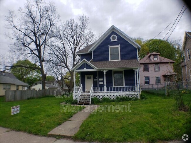 Building Photo - 1123 2nd St NW Rental