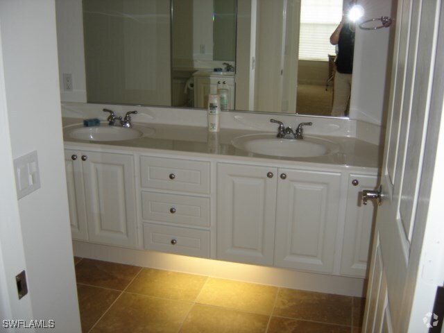 Building Photo - 7450 Emilia Ln Rental