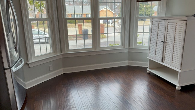 Photo - 658 Lord Dunmore Dr