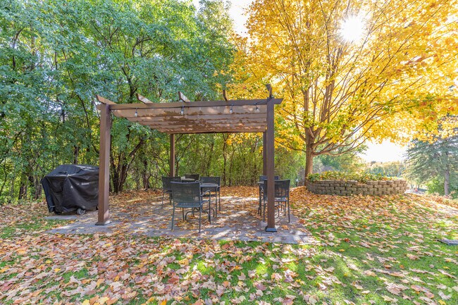 Grilling Area and Arbor - Westchester