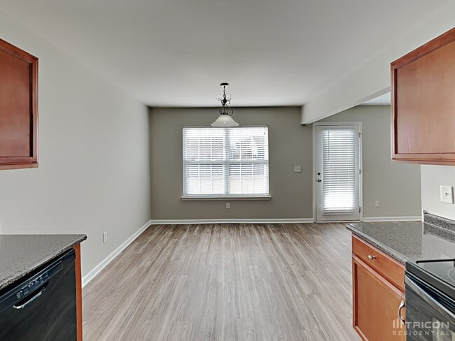 Photo - 124 Iron Horse Rd