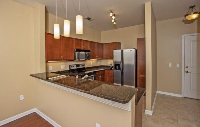 Photo - 870 Mayson Turner Rd NW