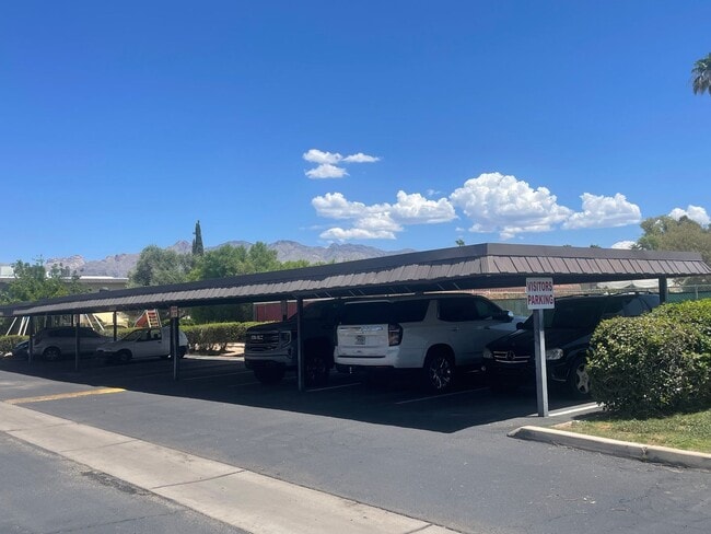 Photo - 3 Bed 2.5 Bath Pet-Friendly Retreat by The...