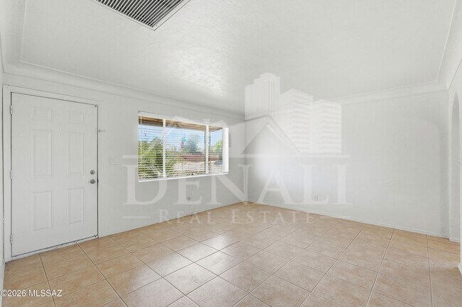 Photo - 3801 N 4th Ave