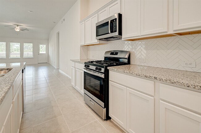 Photo - 3106 Rising Fir Ln
